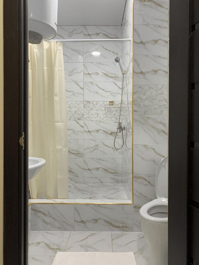 Adi Hotel بيشكيك المظهر الخارجي الصورة