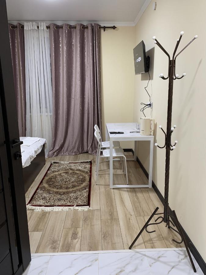 Adi Hotel بيشكيك المظهر الخارجي الصورة